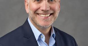 Patrick Kelley's Instagram, Twitter & Facebook