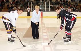 Steam defeat Lakers in opener