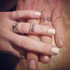 Wedding Ring Tattoo Words Yuzuk Parmagi Yazi Dovmesi Sevgili Yuzuk Parmagi Dovme Sevgili Dovme