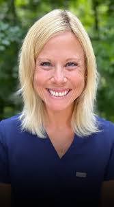 Amanda Delmore's Instagram, Twitter & Facebook