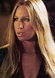 The Queen Bee With Everything She S Done In Her Life She Deserves The Title Barbra Streisand Barbra Girl Humor