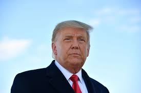 トランプ大統領です。 （米大統領の年俸は40万米ドル（約4500万円）と決められていたのだが、 トランプ氏はこれを辞退し、たった1ドルという年俸を受け取っているのである （2016年11月14日付け bbcニュース) こんなリーダー 他にいますか？ ç¤¾èª¬ ãã©ã³ãæ°ã'æåãããã®ã¯ãã©ã³ãæ° Wsj