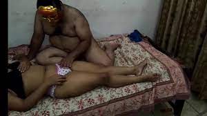DESI SEX VIDEO OF MARRIED INDIAN COUPLE BEDROOM FUCKING - Pornhub.com