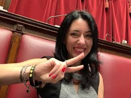 Lucia azzolina, ministra della pubblica istruzione, ha firmato l'ordinanza che stabilisce l'inizio delle lezioni per l'anno scolastico 2020/2021 a partire da lunedì 14 settembre. Due Lauree Per Lucia Azzolina Neo Ministro Dell Istruzione Da Floridia Con Onore Siracusa2000 Com