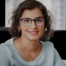 Easily listen to Leadership Laid Bare