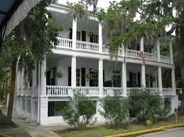 British architect james athenian stuart is said to have been banks, new england churches, urban row houses, galleried cottages, and southern plantation greek revival architecture was preceded by the neoclassical federal style of which the white. C 1800 Greek Revival In Beaufort South Carolina Oldhouses Com