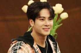 Kumpulan Artikel Gosip dan Berita Jackson, Grup 3 Hal 2