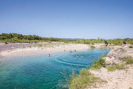Hidden deep in the angelina national forest, blue hole looks like a tropical paradise with its glistening turquoise waters. Shhh This Just Might Be The Prettiest Body Of Water In Texas Texas Highways