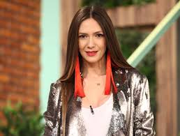 Celebra actriță urmează să devină mamă pentru a treia oară, după 2021 se arată a fi unul foarte prosper pentru adela popescu. Adela Popescu De Cand Sunt InsÄƒrcinatÄƒ Sunt Mai VeselÄƒ E AÈ™a Frumos Vedete Libertatea Pentru Femei