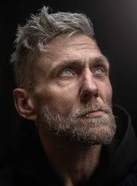 When I finished one of my photo ops in Ottawa, Nathan Fillion was doing one  of his in the photo area next to mine. Anne was with me, and I know that