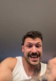 Golden Buzzer : Émotions et Talent Révélés