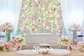 Kami menawarkan pakej pelamin seperti berikut : Stazurinweddings Pelamin Dewan Pelamin Tunang Mini Pelamin Nikah Buaianberendoi Pakej Perkahwinan Pelamin Nikah Sanding Rumah Konsep Wall Flower War