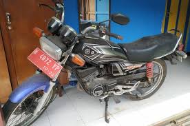 Selain rx king lansiran tahun 2004, tercatat rx king tahun 1997, 2002, serta 2003 juga banyak dicari oleh bikers indonesia. Yamaha Rx King 2004 Dilelang Nilai Uang Jaminan Cuma Rp 800 Ribuan Gridoto Com