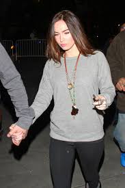 You don't know the main reason behind the glam look megan's hair has? Megan Fox Long Straight Cut Long Hairstyles Lookbook Stylebistro