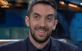 El motivo por el que David Broncano vuelve a pasar por quirófano: "Me  tienen que rajar y yo aquí, trabajando"