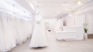 Die exclusiven brautkleider von elfenkleid können sie bei ihrem persönlichen beratungstermin in münchen und wien anprobieren. 11 Laden In Munchen In Denen Ihr Schone Brautkleider Kaufen Konnt Mit Vergnugen Munchen