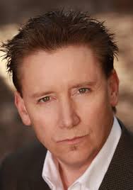 怀旧评论狂_购票_剧情介绍_演职人员_图集-猫眼电影