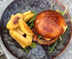 On sort un peu de la pâtisserie pour réaliser de bons pains burger ! Burger Corse Pain Fait Maison Picture Of Le Festival Corsica Tripadvisor