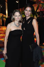 Who is jodie foster dating? Jodie Foster And Her Wife Alexandra Hedison Posed Inside The Hbo It S Party Time See All The Stars Let Loose After The Emmys Popsugar Celebrity Photo 7