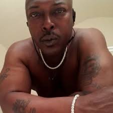 Stream Eric XL Singleton