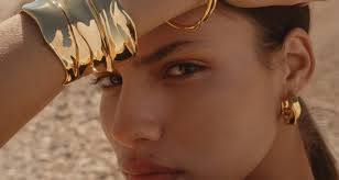 Glass reviews the Met Gala 2018