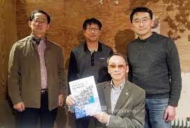 2007년 최재형 총살 및 매장 터로 추정되는 러시아 연해주 우수리스크 야산에서 제사를 올리는 최재형 손자 최발렌친(2020년 사망). ì¸í„°ë·° ìµœ ë°œë Œí‹´ ëŸ¬ì‹œì•„ë…ë¦½ìœ ê³µìží›„ì†í˜'íšŒ íšŒìž¥ ìž¬ì™¸ë™í¬ì‹ ë¬¸