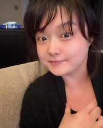 同我個小情人影張相，放左一個月悠長假期，開始執行李返杭州