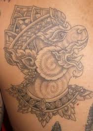 Người dân khmer ở khu vực đông nam á tin rằng những hình xăm này có sức mạnh kỳ diệu. Tattoo Khmer