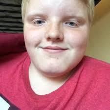 Ethan Bischoff (@bischoff_ethan)