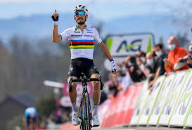 Julian alaphilippe has won stage one of the 2021 tour de france but the grand départ was marred by two big crashes, the second of which involved chris froome. Julian Alaphilippe Gewinnt Fleche Wallonne 2021 Cyclingmagazine