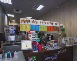 It has many outlets in taiwan and china. Bubble Tea With Overflowing Pearls Shout