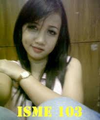 Terapis menggunakan alat bantu getar badan untuk memijat badan pasien. Jakarta Tematik Spa Jakarta Amusement Guide