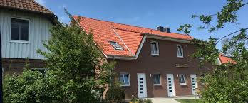 The kitchenette has a dishwasher, a microwave and a fridge, as well as kettle and coffee machine. Ferienwohnungen Blanck Fehmarn Wohnung 8 Bis 5 Pers