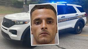 Teen saves family after holiday lights fire