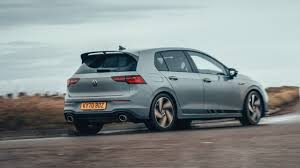 With 296 hp, the turbocharged 2 liter 16v inline 4 gasoline engine accelerates this golf gti clubsport to 62 mph in 5.6 seconds and on to a maximum speed of 155 mph. Vw Golf Gti Clubsport Review Uprated Hot Hatch Tested Reviews 2021 Top Gear