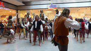 Landshuter Hochzeit 2017 Gaukler Teil 3 I Sue Hamalainen Fashion