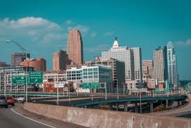 Settled in 1788, the city is located at the northern side of the confluence of the licking and ohio rivers, the latter of which marks the state line with kentucky.the city is the economic and cultural hub of the cincinnati metropolitan area. A Complete Guide To Downtown Cincinnati Wander Cincinnati