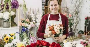 Biasanya, tema rustic menggunakan bunga liar, seperti bunga wild rose, hortensia, dan lain selalu ada tempat untuk menempatkan beragam rangkaian bunga pada pesta pernikahan bertema rustic. 5 Tahap Merangkai Bunga Bagi Pemula Popmama Com