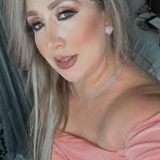 Elvira Pereda's Instagram, Twitter & Facebook