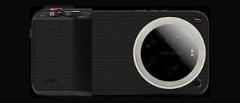 Xiaomi 17 Ultra 照相套件泄露，顯示將配備三鏡頭後置相機系統