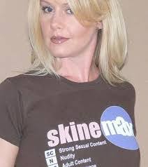 Beverly Lynne's Instagram, Twitter & Facebook