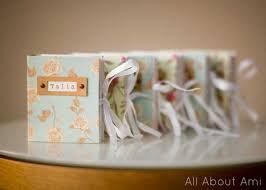 Botanical, vintage, christmas, art and autumn fall journals, traveler notebook style are here. Diy Mini Junk Journal All About Ami