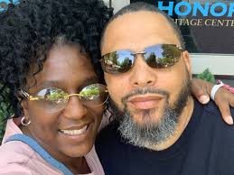 Keisha Franks and Robert King's Wedding Website