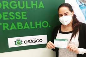 It was first identified in december 2019 in wuhan,. Apos Infeccao Por Covid 19 Silvia Abravanel Recebe Primeira Dose Da Vacina