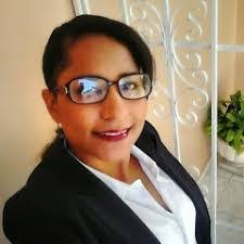 Sarah Pol's Instagram, Twitter & Facebook