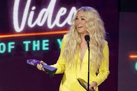 It may surprise some people to learn that only seven awards are given out during the annual cmt music awards. Ucj5xxuzzp80sm