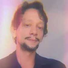 English to Portugues, Portugues to English, English to Spanish, Portugues  to Spanish