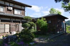 Murakami Planter Du Riz Et Dormir Dans Une Famille D Agriculteurs Au Japon Agriculteur Riz Japon
