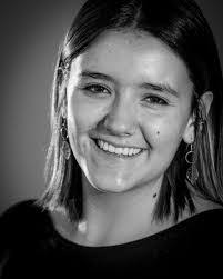 Ella Knudsen's Instagram, Twitter & Facebook