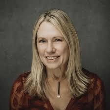 We have new artwork here at the airport done by artists Justin Schull,  Lindy Bishop, and Colleen Gleason Schull! 🎨 🖼️ The theme is MIGRATE